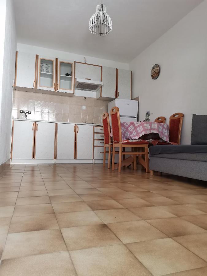 Apartments Kokotic Bol Extérieur photo