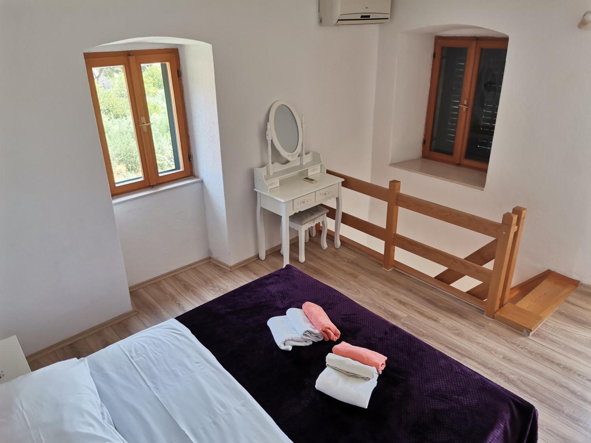 Apartments Kokotic Bol Chambre photo
