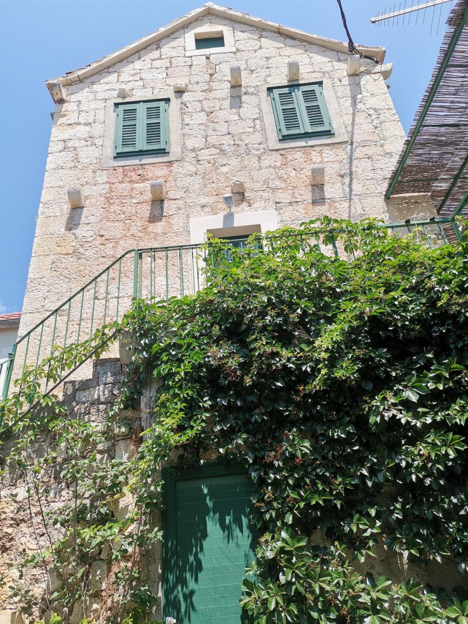 Apartments Kokotic Bol Chambre photo